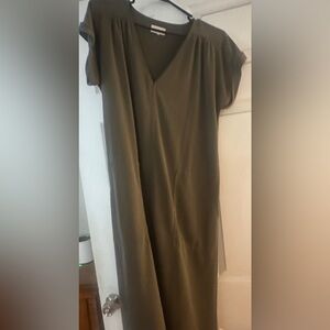 Lou and Grey Medium Women’s Dress